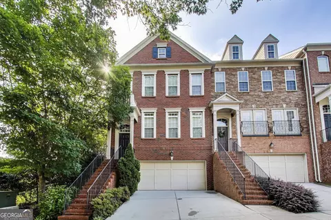 3351 Cumberland Club Dr #17, Atlanta, GA 30339