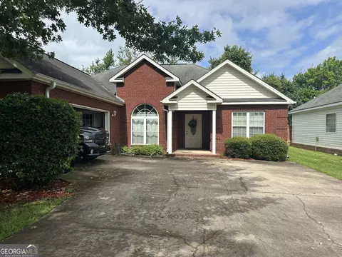 132 Amber Dr, Byron, GA 31008