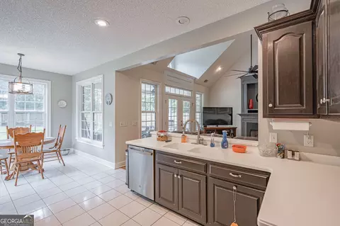 Kitchen - 307 Westminster Dr, Guyton, GA 31312 photo 4 of 4