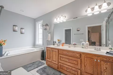 Bath - 307 Westminster Dr, Guyton, GA 31312 photo 2 of 3