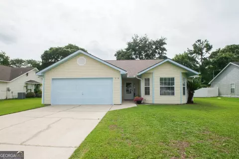 218 Chestnut Ct, Kingsland, GA 31548