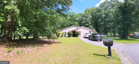 200 Fox Hall Ct, College Park, GA 30349