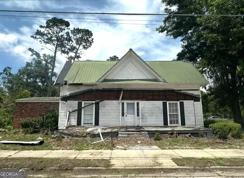 120 S Main St, Wadley, GA 30477