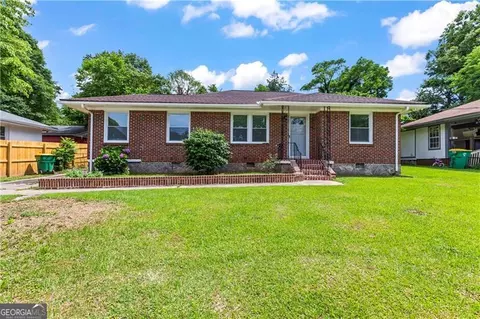 821 Springvalley Dr, Forest Park, GA 30297