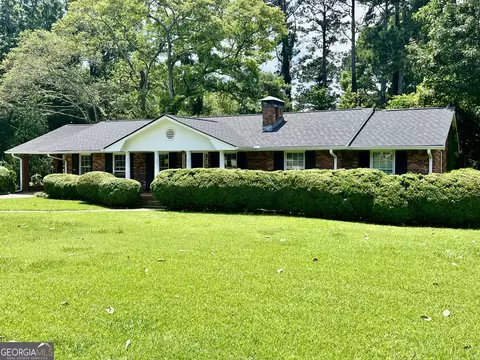 201 Glen Iris Dr, Monroe, GA 30655
