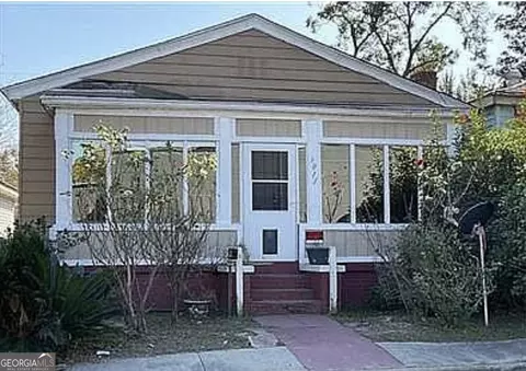 1011 Richards St, Savannah, GA 31415