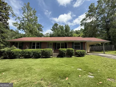 402 Stone St, Oxford, GA 30054