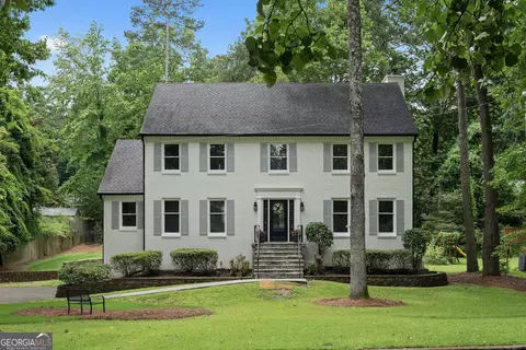 7110 Northgreen Dr, Atlanta, GA 30328