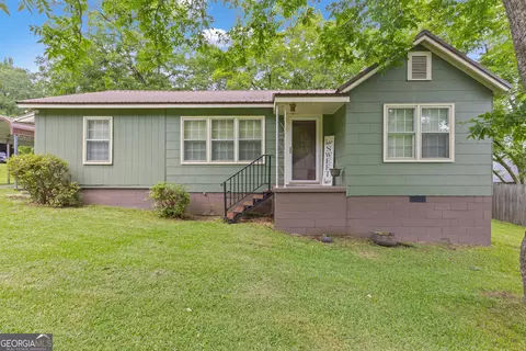 2 Spell St, Manchester, GA 31816