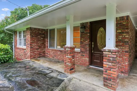 2711 Fairlane Dr, Doraville, GA 30340