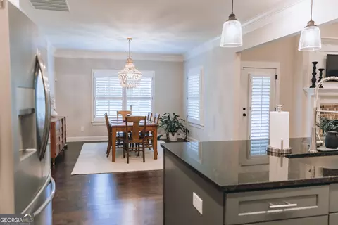 Dining - 160 Thrash Rd, Lagrange, GA 30241 photo 1 of 2