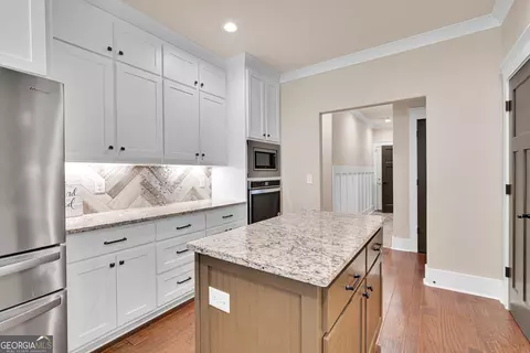 Kitchen - 35 Cornish Creek Ln, Covington, GA 30014 photo 4 of 5