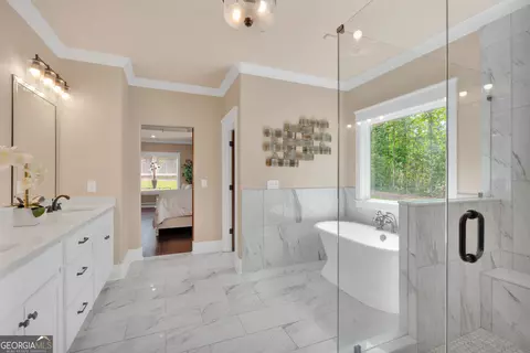 Bath - 35 Cornish Creek Ln, Covington, GA 30014 photo 2 of 5
