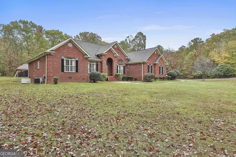 Exterior - 3530 Highway 81 W, Hampton, GA 30228 photo 7 of 22