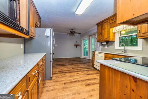 Kitchen - 226 Linda Ln, Lagrange, GA 30240 photo 1 of 4