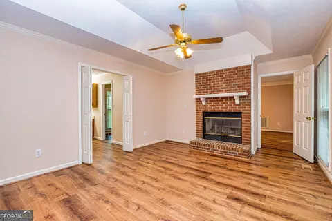 Living - 226 Linda Ln, Lagrange, GA 30240 photo 7 of 8