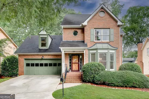 1685 Frazier Park Dr, Decatur, GA 30033