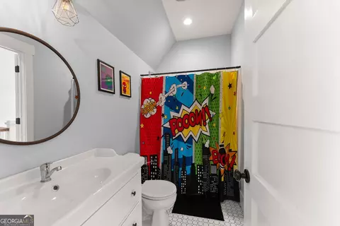 Bath - 429 Hubert Harris Rd, Cornelia, GA 30531 photo 6 of 8