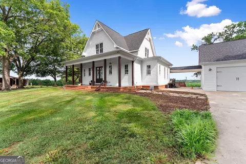 Exterior - 429 Hubert Harris Rd, Cornelia, GA 30531 photo 3 of 21
