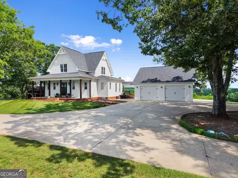 Exterior - 429 Hubert Harris Rd, Cornelia, GA 30531 photo 6 of 21