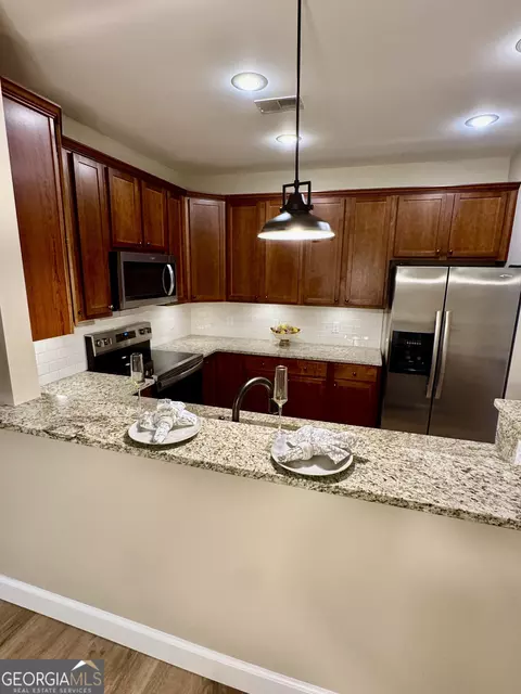 Kitchen - 174 Regency Cir, Pooler, GA 31322 photo 3 of 3