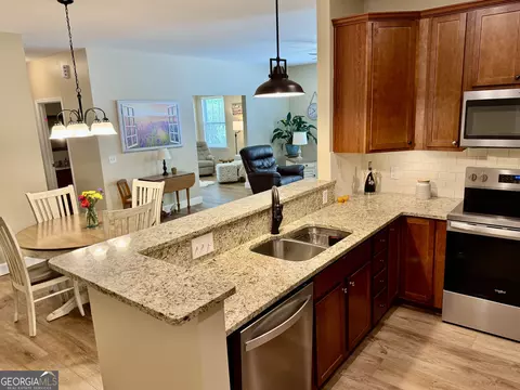 Kitchen - 174 Regency Cir, Pooler, GA 31322 photo 2 of 3