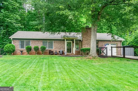 2884 Bent Creek Dr, Kennesaw, GA 30152
