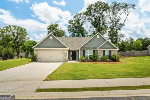 126 Sawgrass Ln, Statham, GA 30666