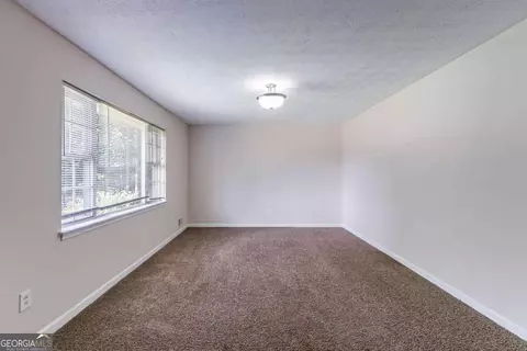6708 Bedford Rd, Rex, GA 30273 photo 3