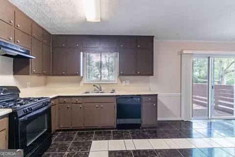 6708 Bedford Rd, Rex, GA 30273 photo 7