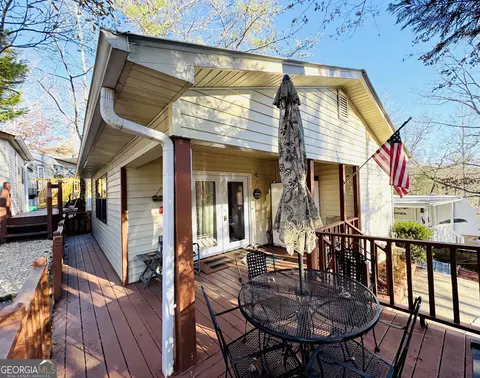 91 Rocky Ln, Cleveland, GA 30528