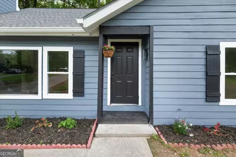 9025 Huntwood Ln, Riverdale, GA 30274
