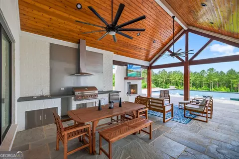Exterior - 1791 Mcfarlin Bridge Rd, Carnesville, GA 30521 photo 3 of 31