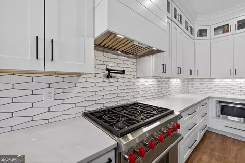 Kitchen - 1791 Mcfarlin Bridge Rd, Carnesville, GA 30521 photo 3 of 6