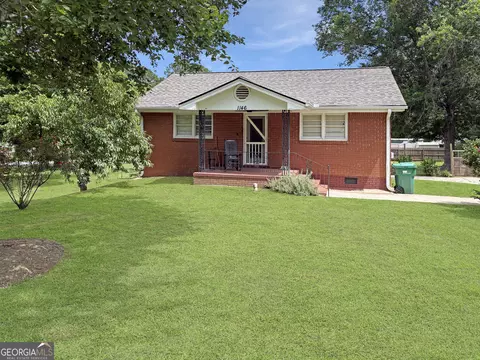 1146 Nelson St, Jackson, GA 30233