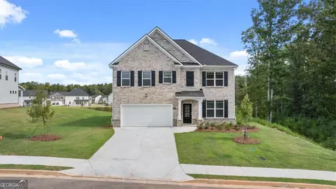 320 Aspen Valley Dr, Loganville, GA 30052