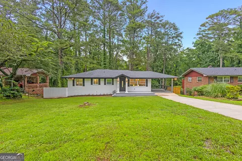 2720 Cavalier Dr, Decatur, GA 30034
