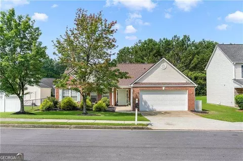 3589 Garden Manor Dr, Loganville, GA 30052