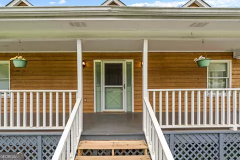 Exterior - 2000 Stacia Dr, Covington, GA 30016 photo 2 of 5