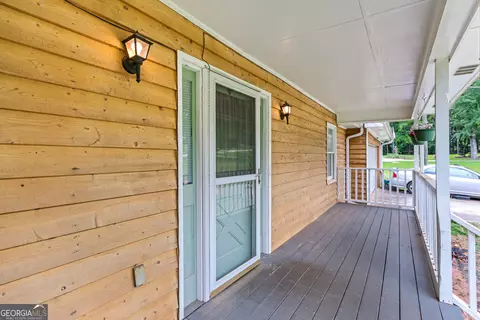 Exterior - 2000 Stacia Dr, Covington, GA 30016 photo 3 of 5