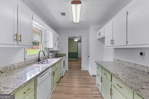 Kitchen - 2000 Stacia Dr, Covington, GA 30016 photo 1 of 2