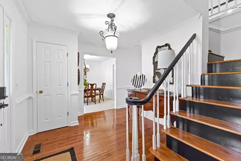 Entry Way - 100 Merrill Dr, Lagrange, GA 30241 photo 3 of 10
