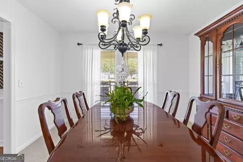 Dining - 100 Merrill Dr, Lagrange, GA 30241 photo 1 of 2