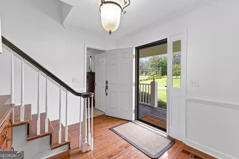 Entry Way - 100 Merrill Dr, Lagrange, GA 30241 photo 6 of 10