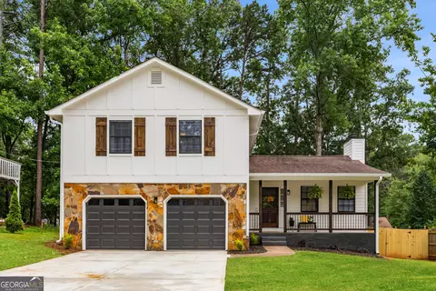 2090 Rocky Mill Dr, Lawrenceville, GA 30044