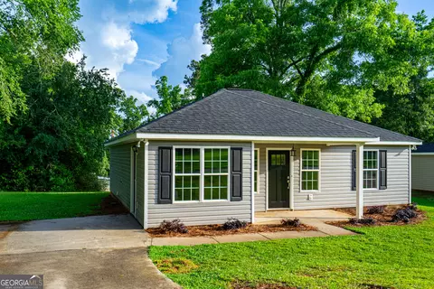 Exterior - 1208 Pool Mill St, Lagrange, GA 30241 photo 2 of 2