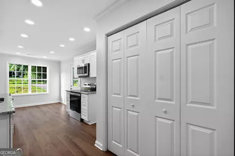 Entry Way - 1208 Pool Mill St, Lagrange, GA 30241 photo 1 of 2