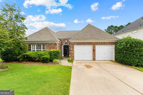 10 Links Ct, Newnan, GA 30265