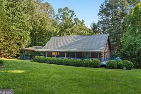 52 Blueberry Ln, Rabun Gap, GA 30568