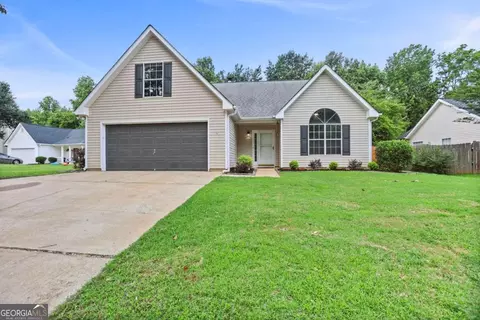 147 Calico Loop, Grantville, GA 30220